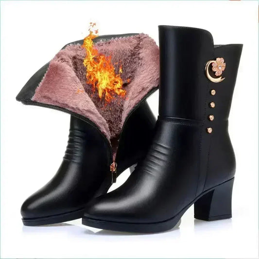 Soft Leather Ankle Round Toe Zipper Casual Boots