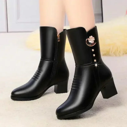Soft Leather Ankle Round Toe Zipper Casual Boots