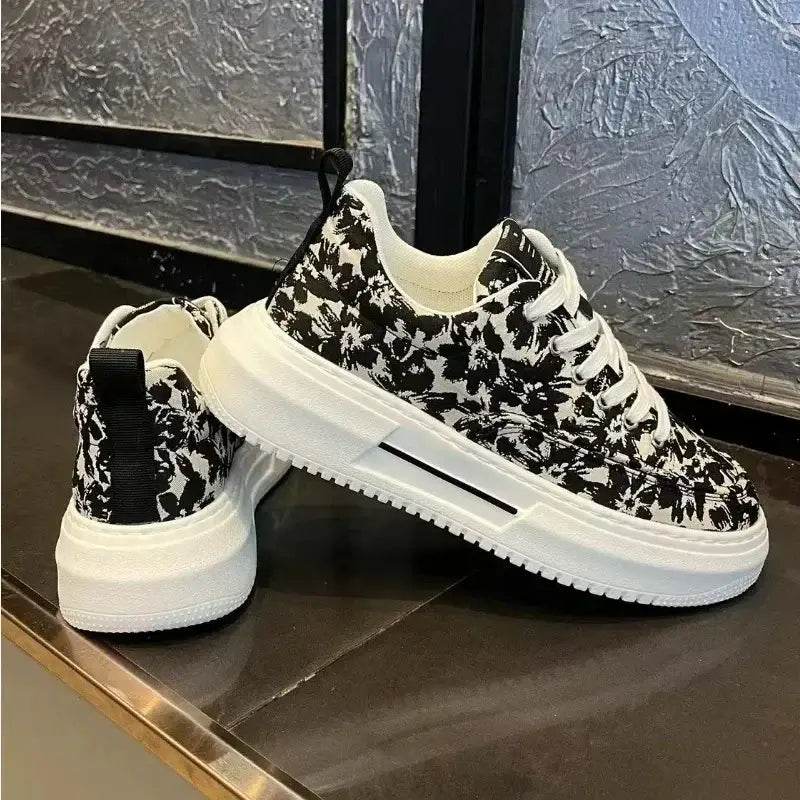 Leisure Shoes For Men with Fabric Surface Breathable Versatile Flat Bottomed Non-Slip Sneakers - ROYAL EQUIPS